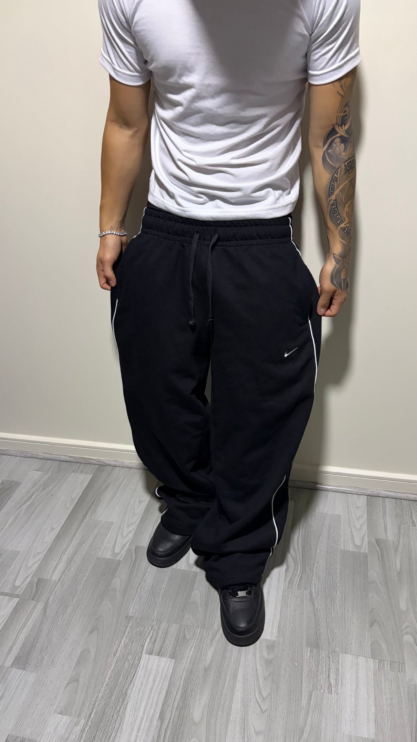 BUZO NK BAGGY WIDE LEG BLACK